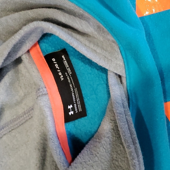 UNDER ARMOUR hoodie.    #3973 - Picture 4 of 6